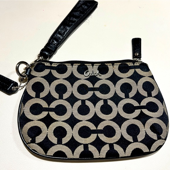 Coach wristlet - Picture 1 of 1